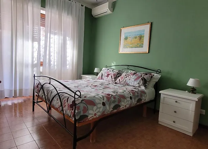 Casa Costanza